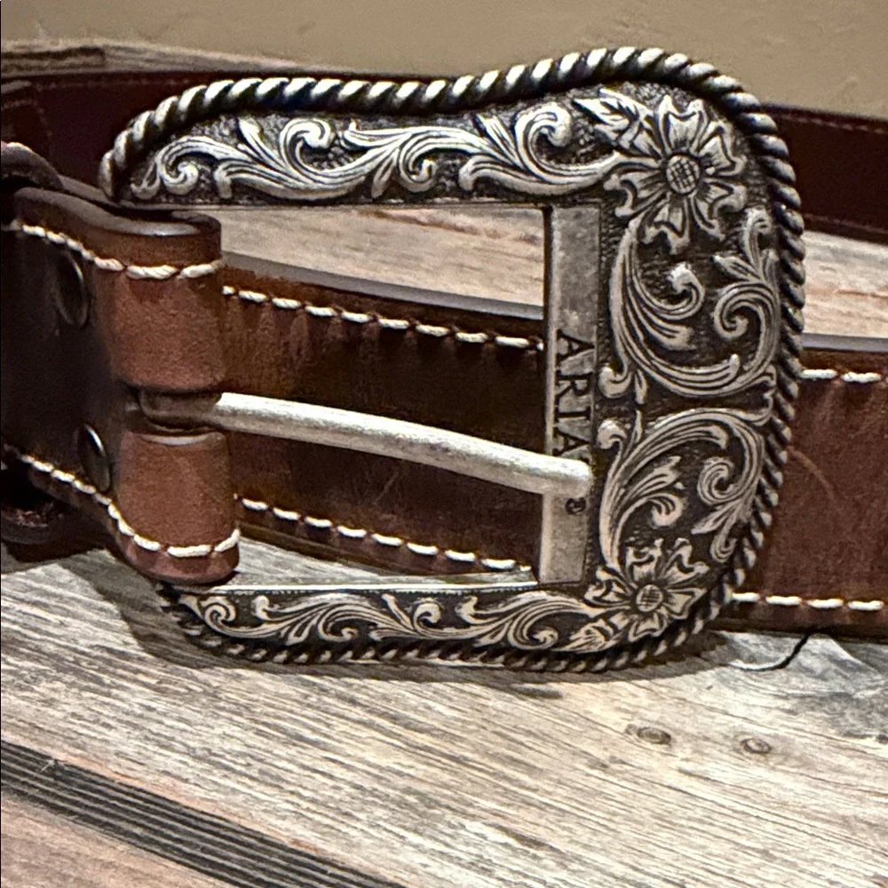 Ariat Brown Leather Belt with Ornate Silver Buckle - Picture 2 of 5